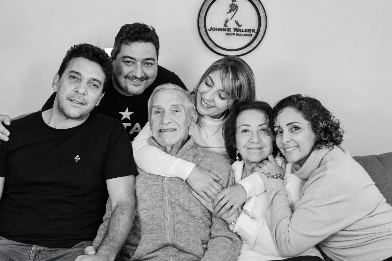 Família Guimarães reunida com o senhor Ailthon