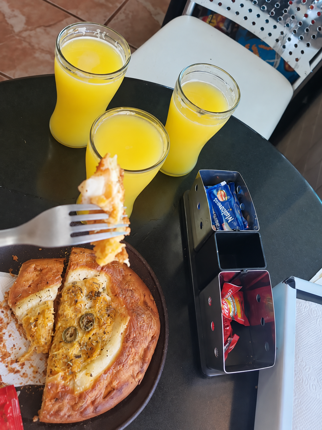 Suco natural e lanche na Guaka